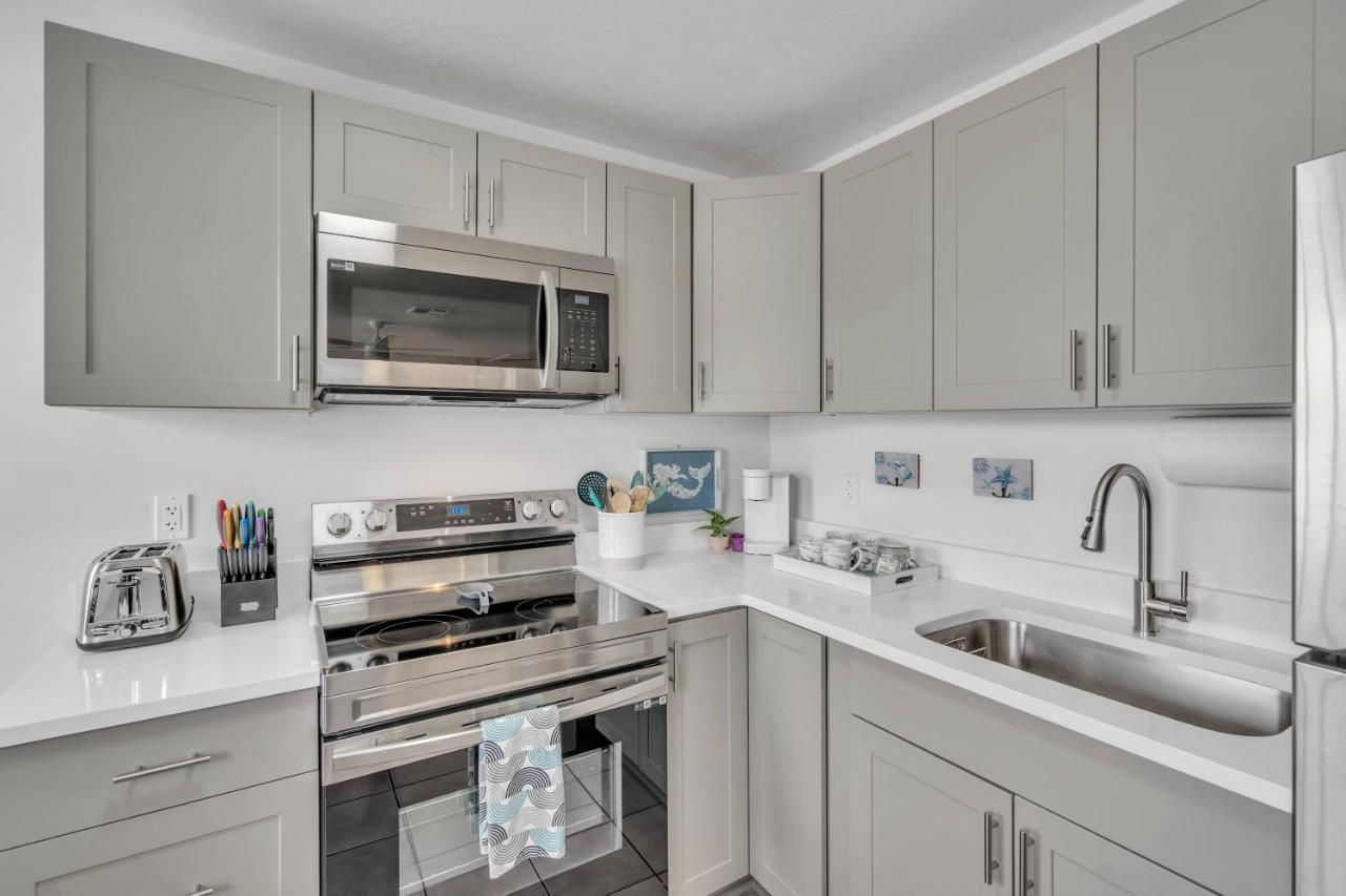 2Bed 1Bath Suite Minutes To Downtown, Beaches, Restaurants, Theaters And More ซาราโซตา ภายนอก รูปภาพ